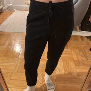 Lululemon joggers, size medium